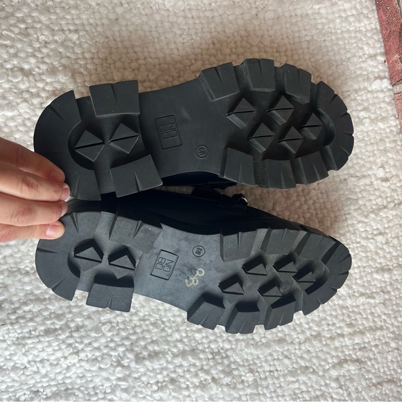 No Boundaries Black chunky Loafers with Silver Chain Detail size 8 - Picture 7 of 10